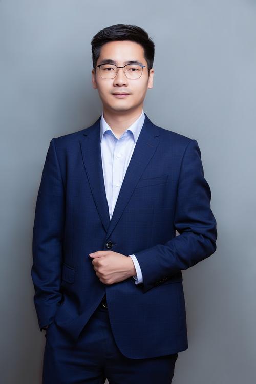 邱鲁意 项目运营总监